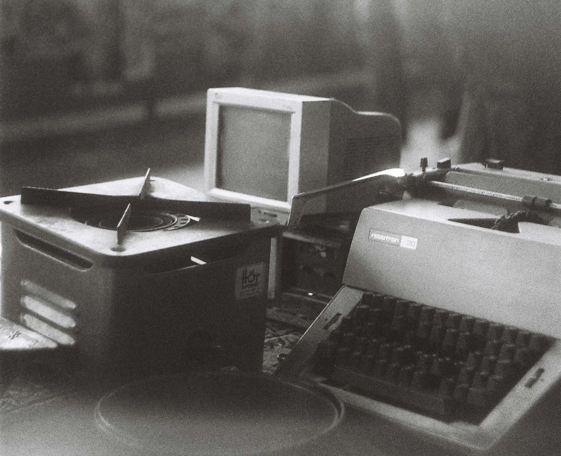 AI and Authorship: Old Questions Behind a New Tool